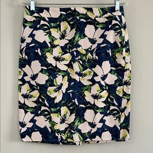 J Crew Floral Print Women's fully lined Pencil Skirt